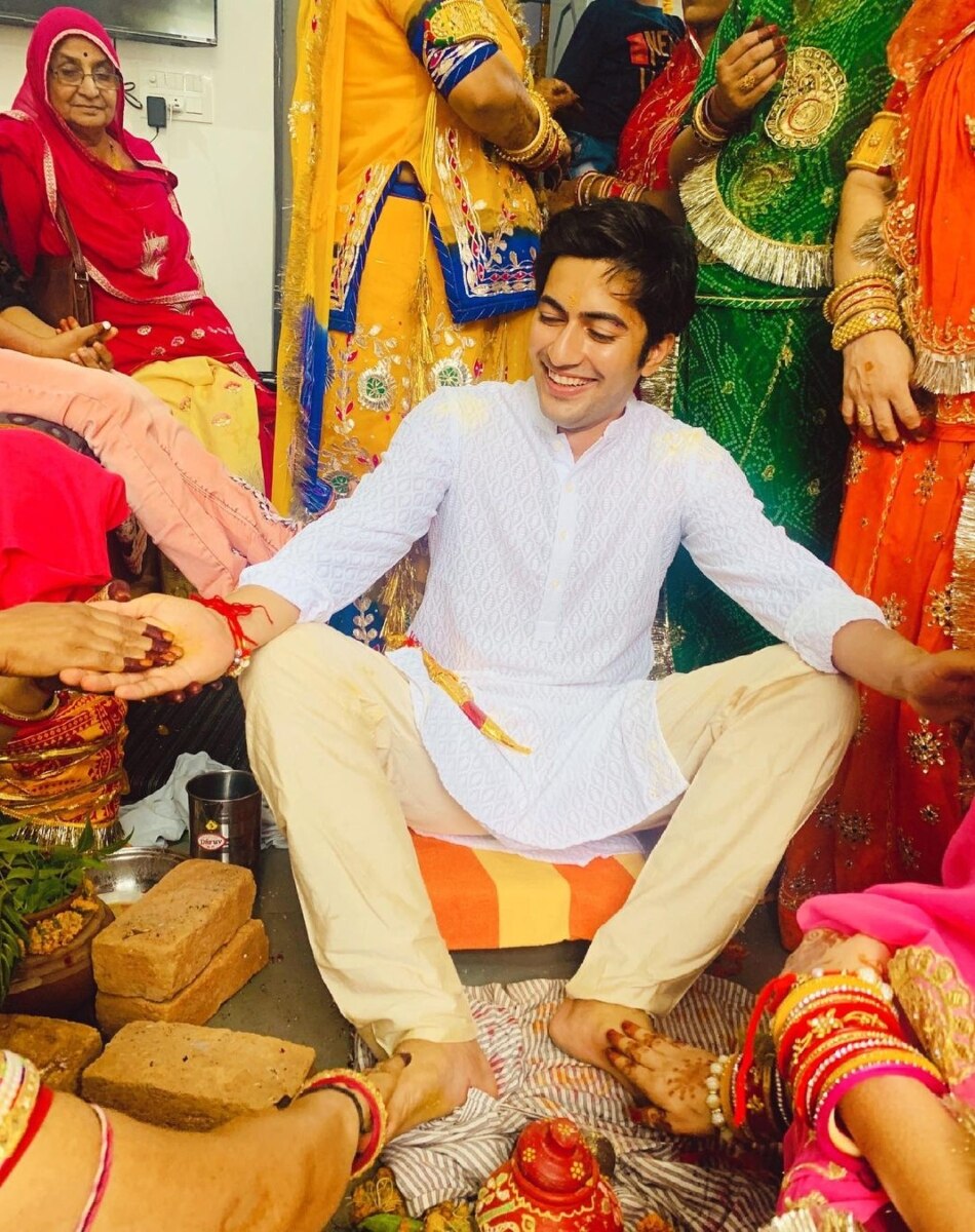 अक्षय खेरोड़िया 