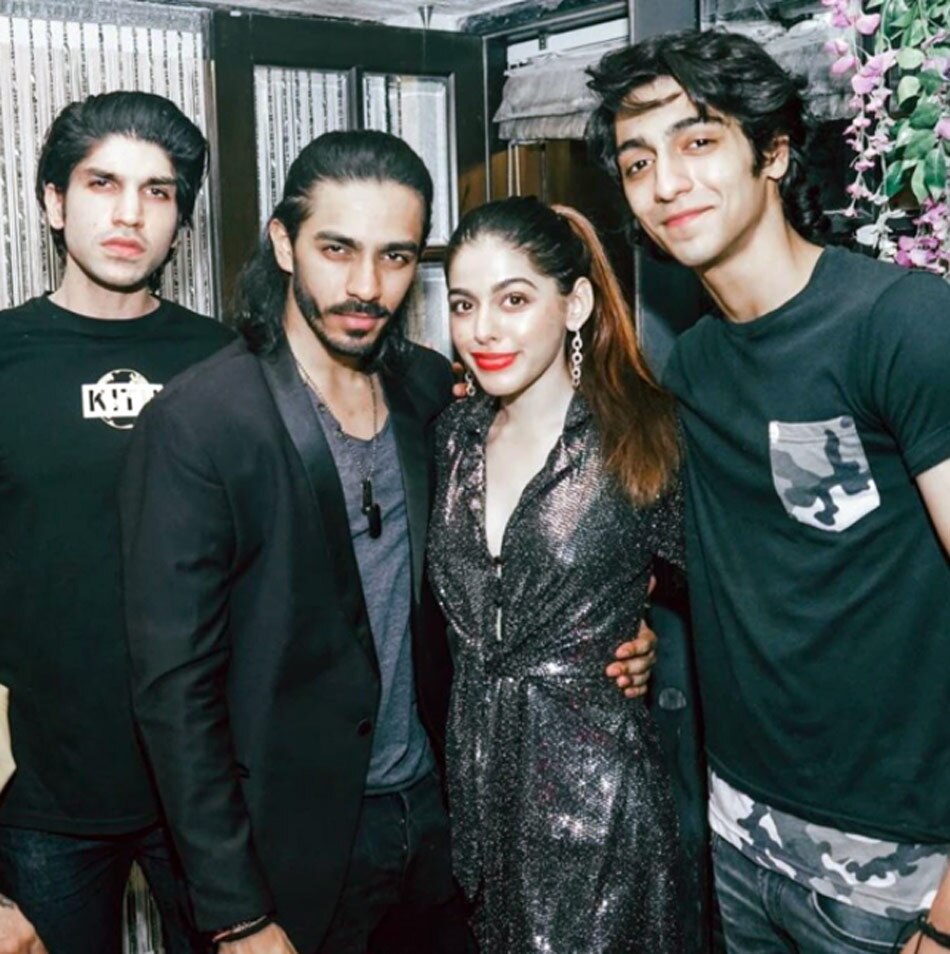 अलाया फर्नीचरवाला-ऐश्वर्य ठाकरे  