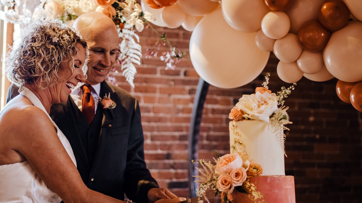 पत्नी से की दोबारा शादी