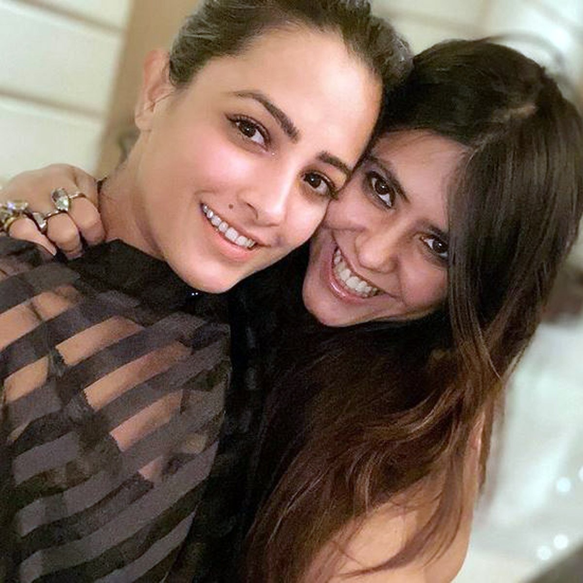 एकता कपूर संग अनीता हसनंदानी