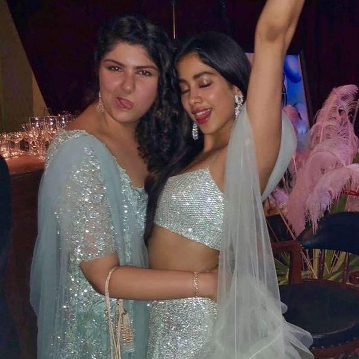 अंशुला और जाह्नवी