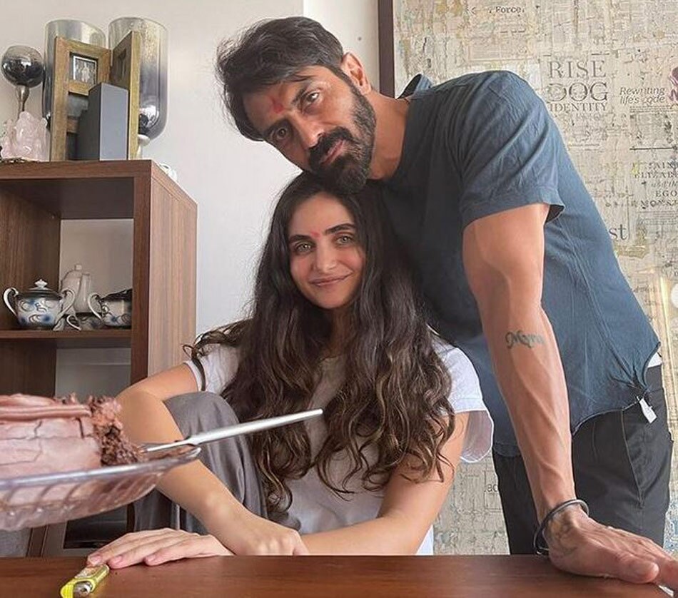 फैमिली संग अर्जुन रामपाल 