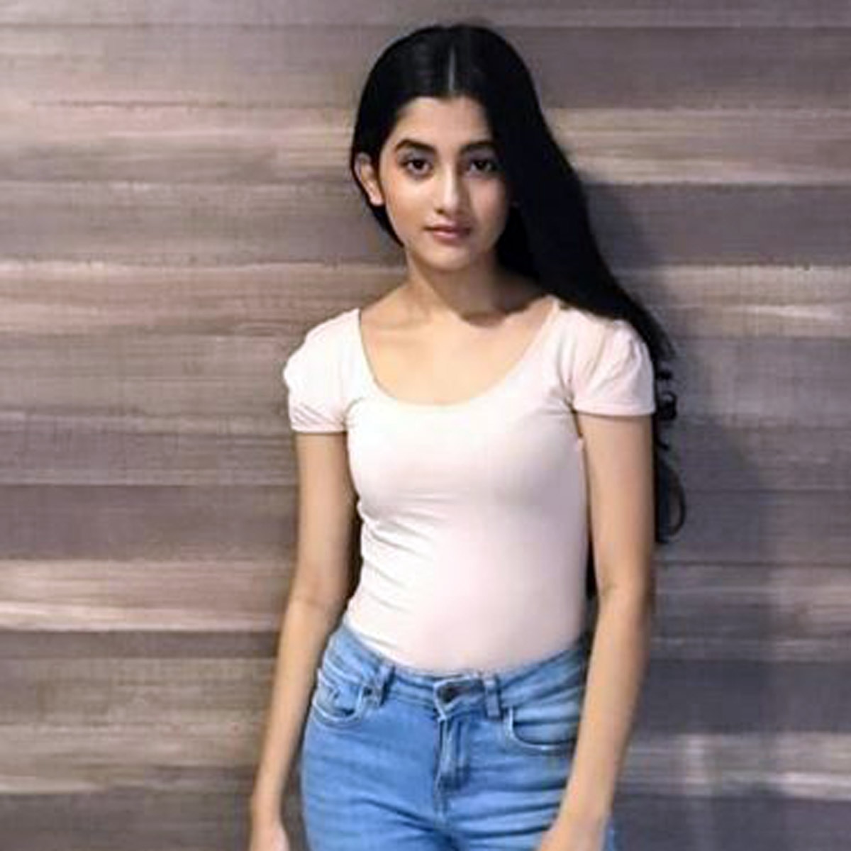 अश्लेषा ठाकुर