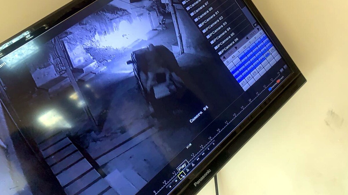 Thieves atm robbery cctv camera