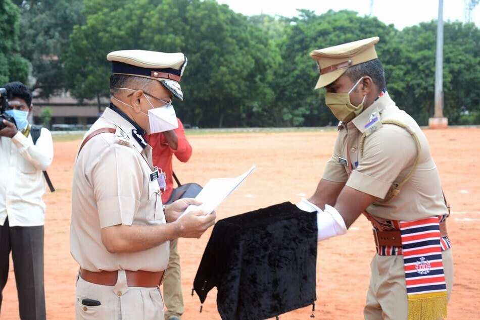 आईपीएस बालाजी श्रीवास्तव (Photo: Facebook)