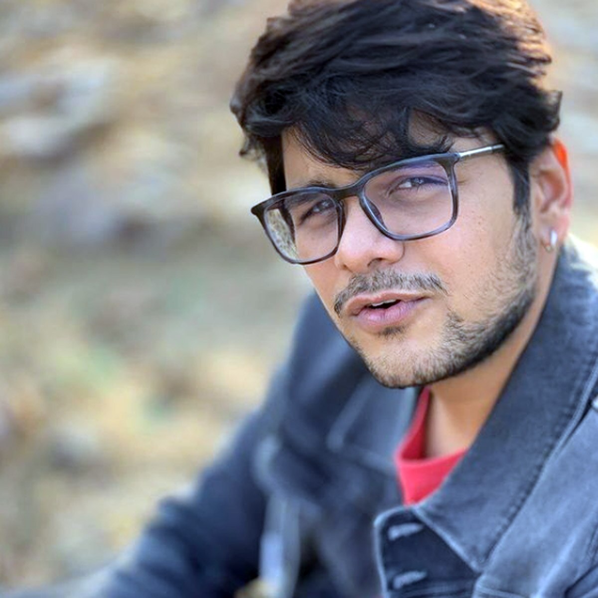 भव्य गांधी