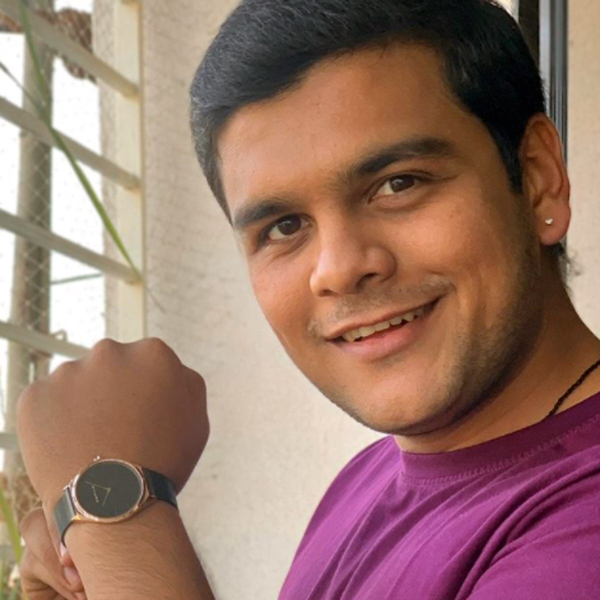 भव्य गांधी