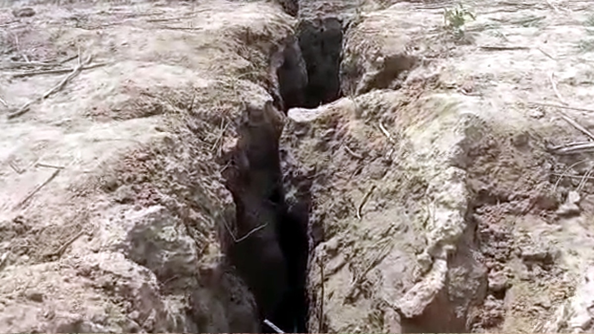 land crack in bhind video viral 