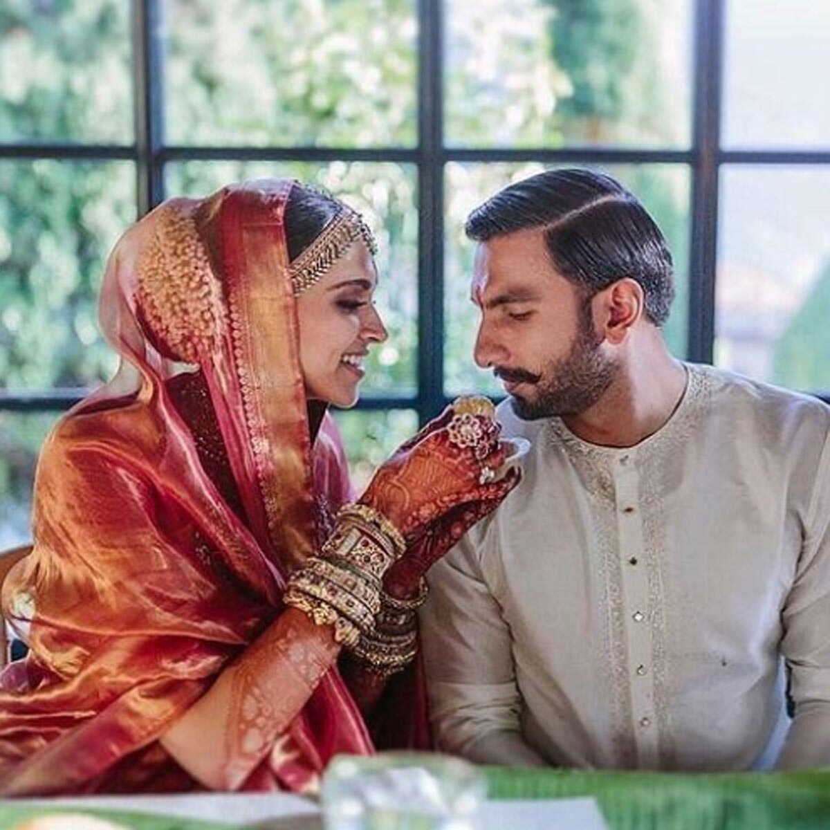 दीप‍िका पादुकोण-रणवीर सिंह 