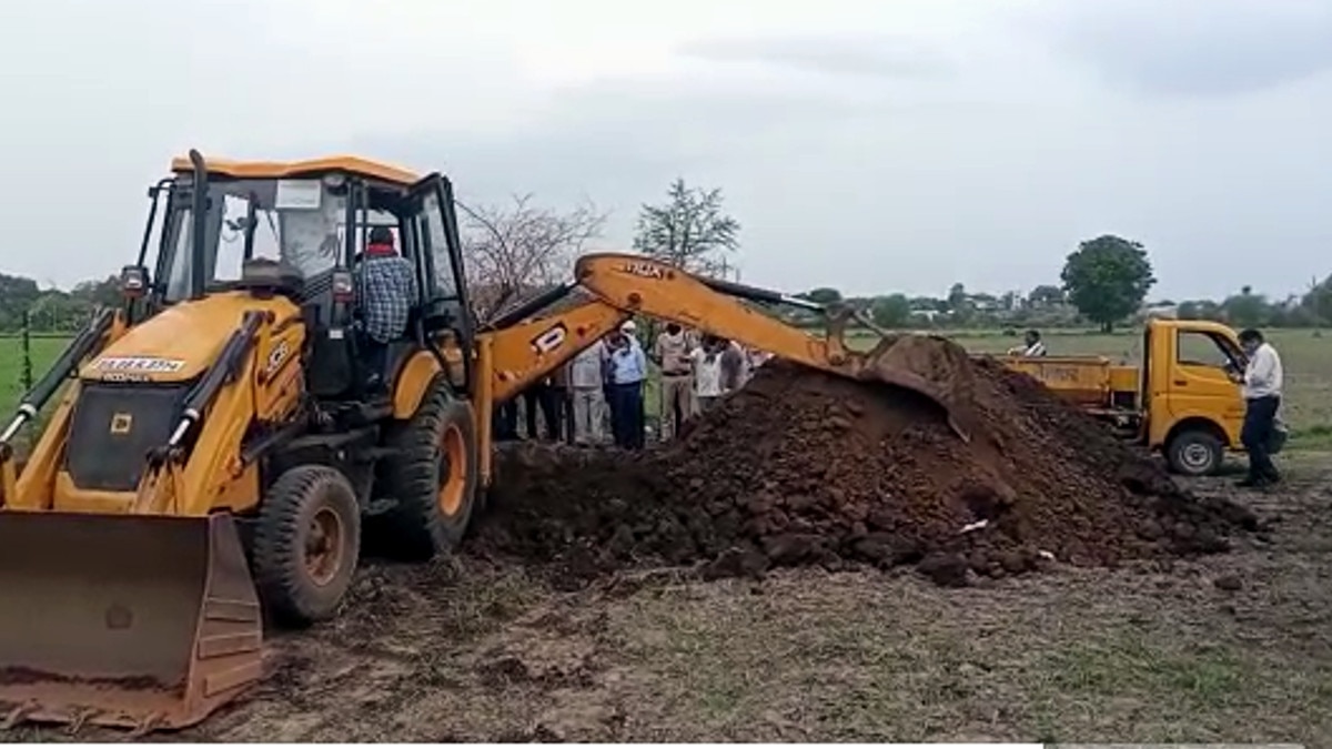 Five dead bodies found in nemawar