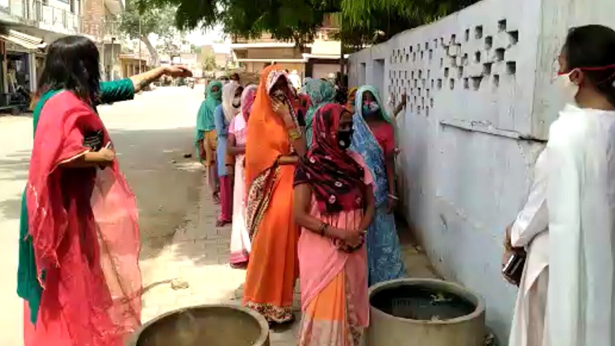 ट्रांसजेंडर बनी गरीबों की फरिश्ता