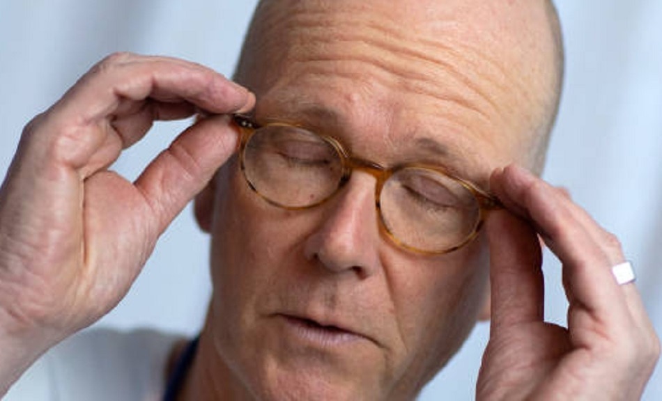 आंखों पर असर