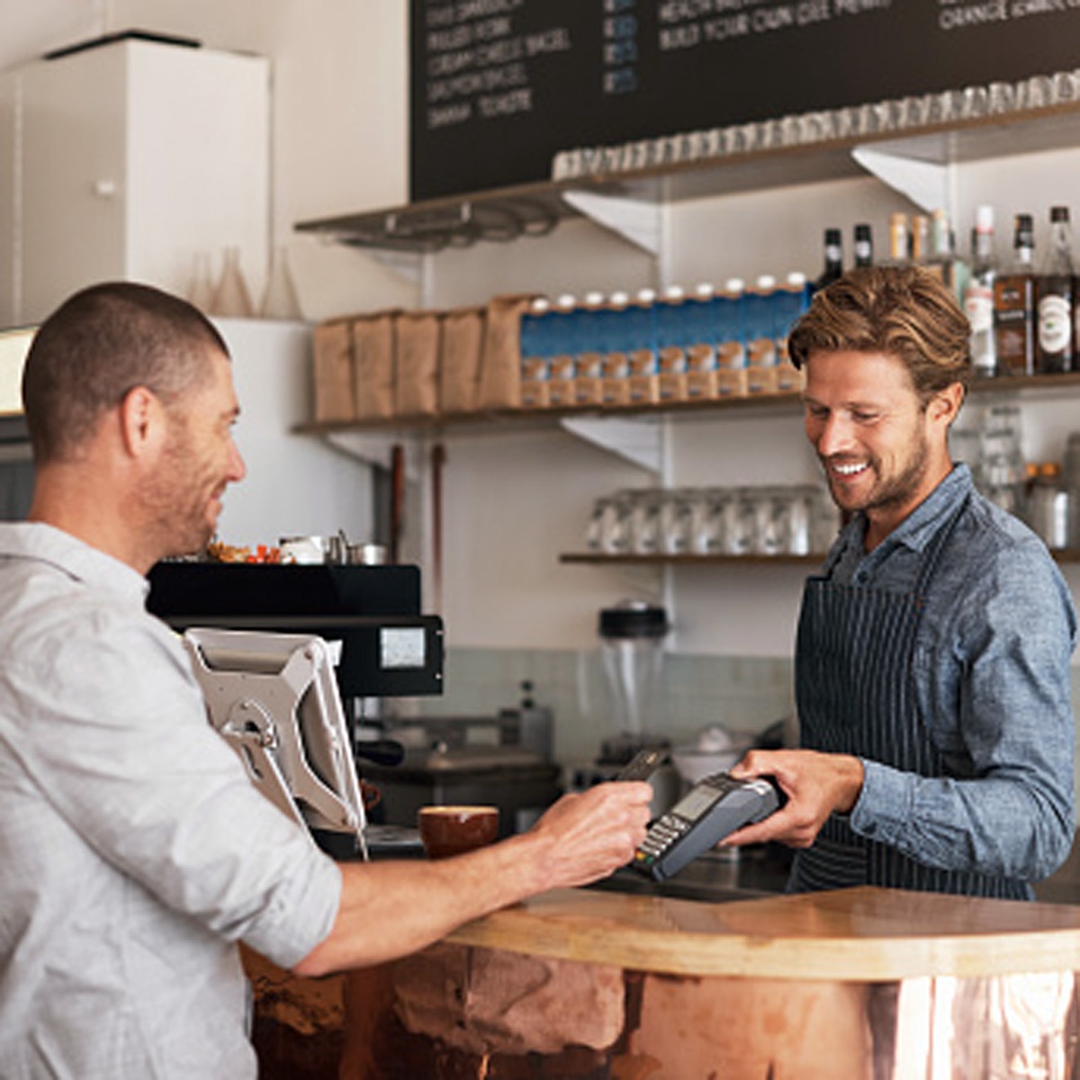 Customer given 11 lakh rupees tip