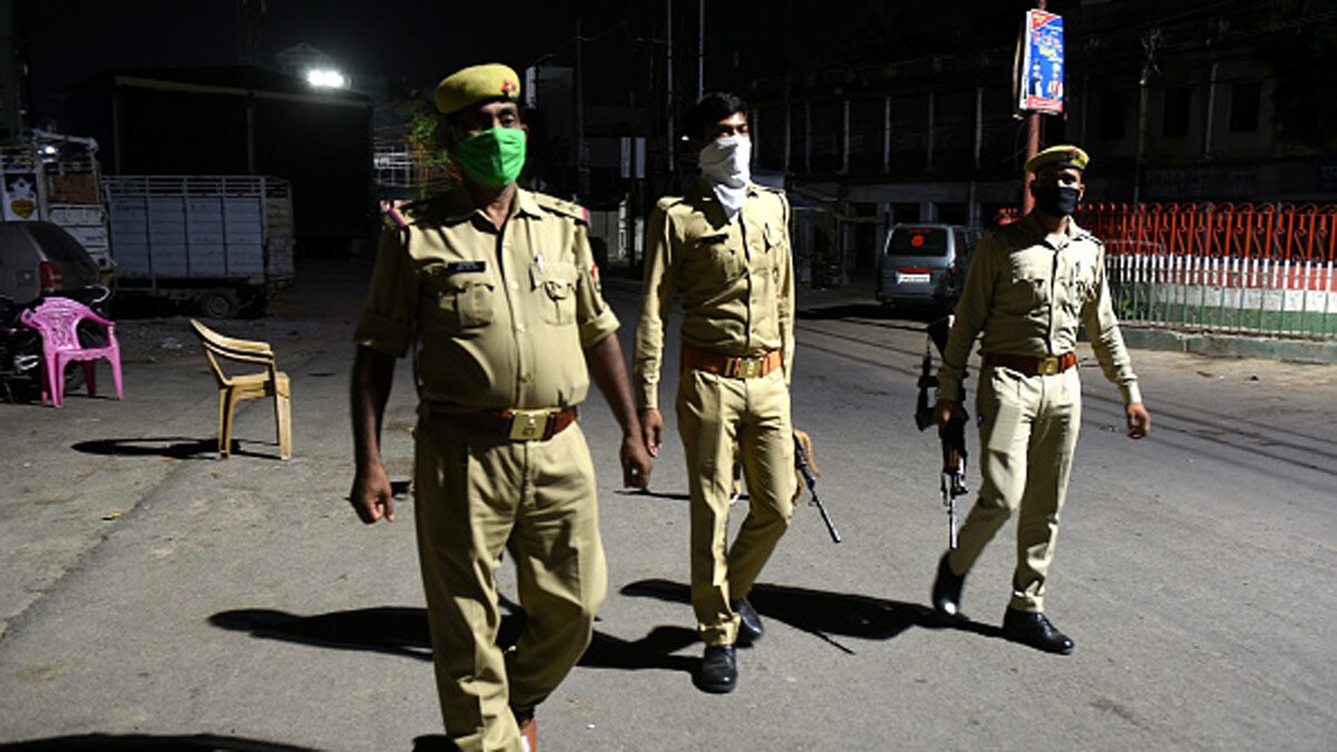 ठाणे में हाई प्रोफाइल सेक्स रैकेट का भंडाफोड़