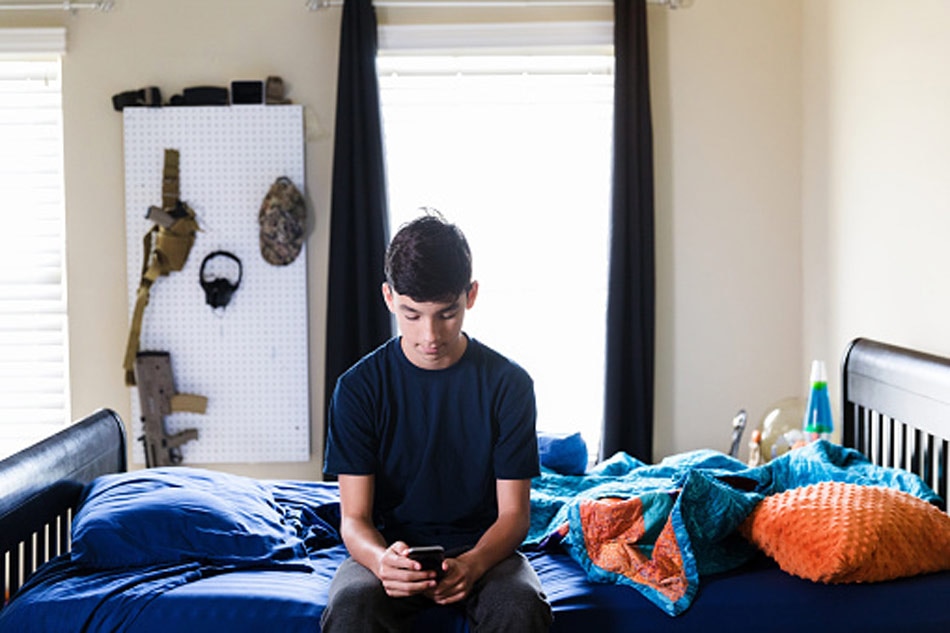 son spends Rs 1.3 lakh on mobile game