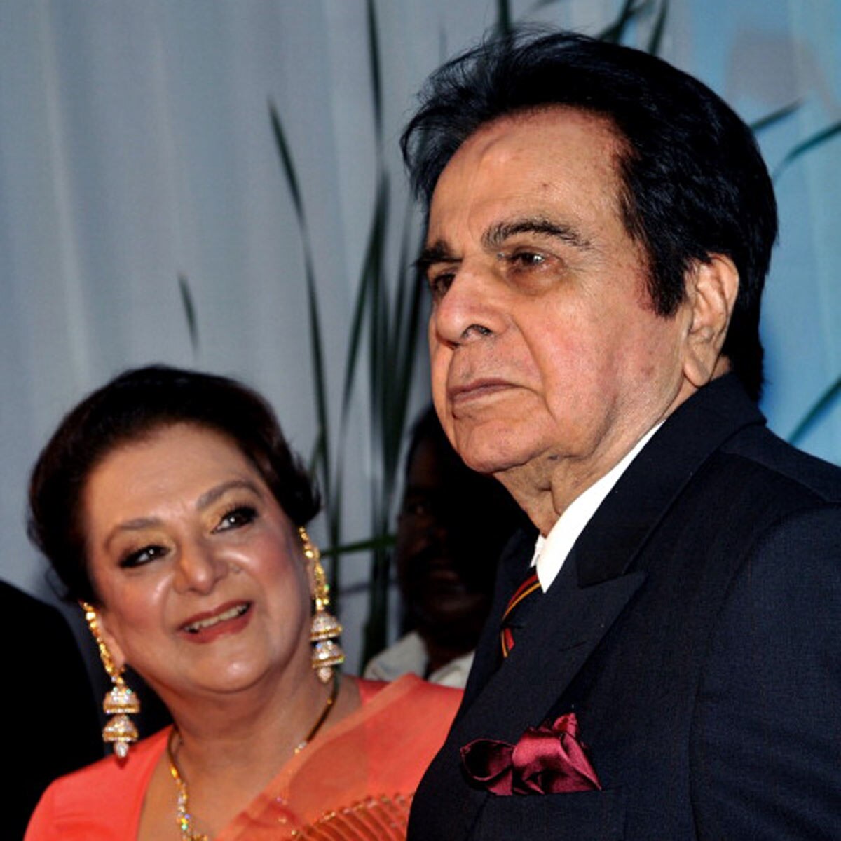 दिलीप कुमार और सायरा बानो 