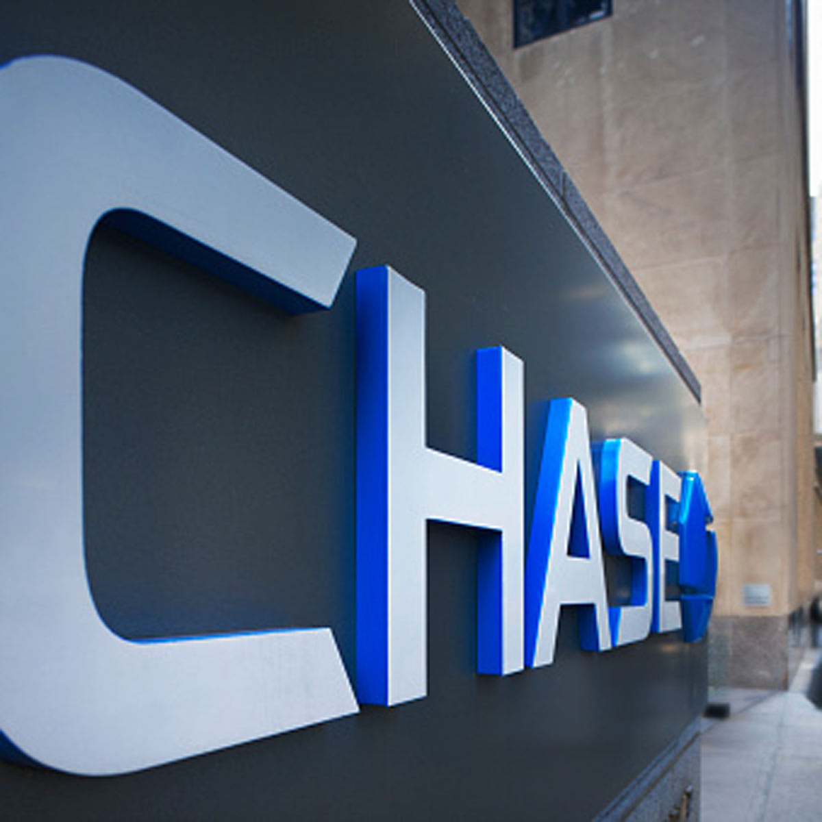 3700 billion rupees deposited in woman account