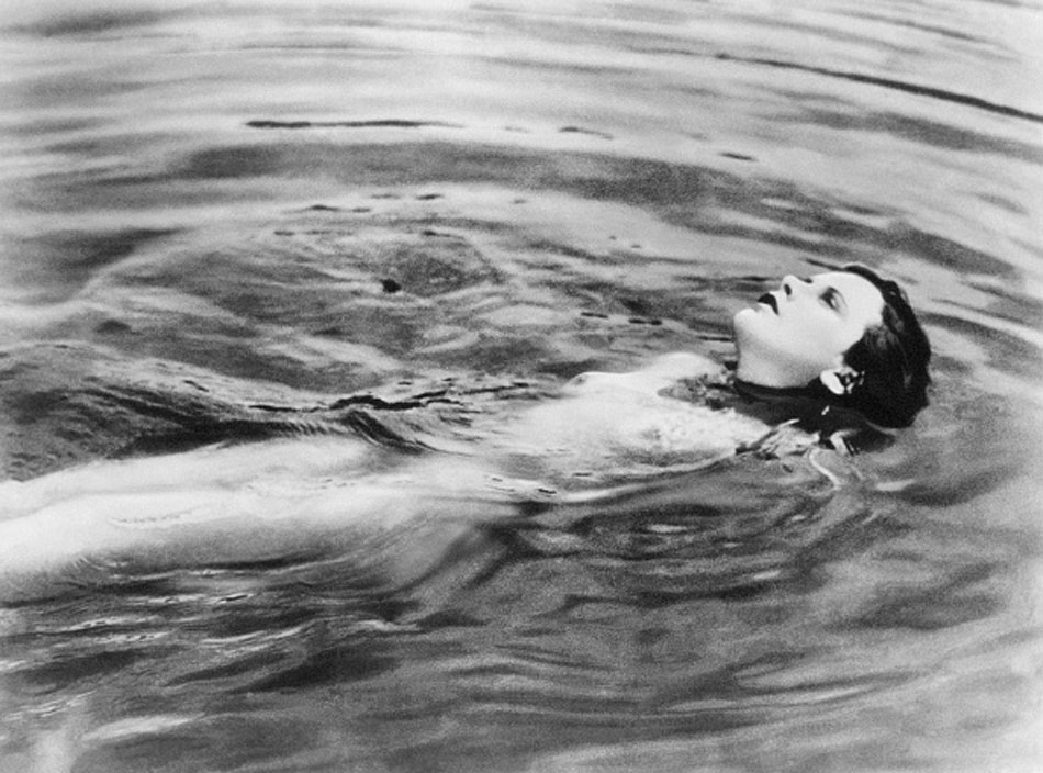 एक्सटेसी मूवी 