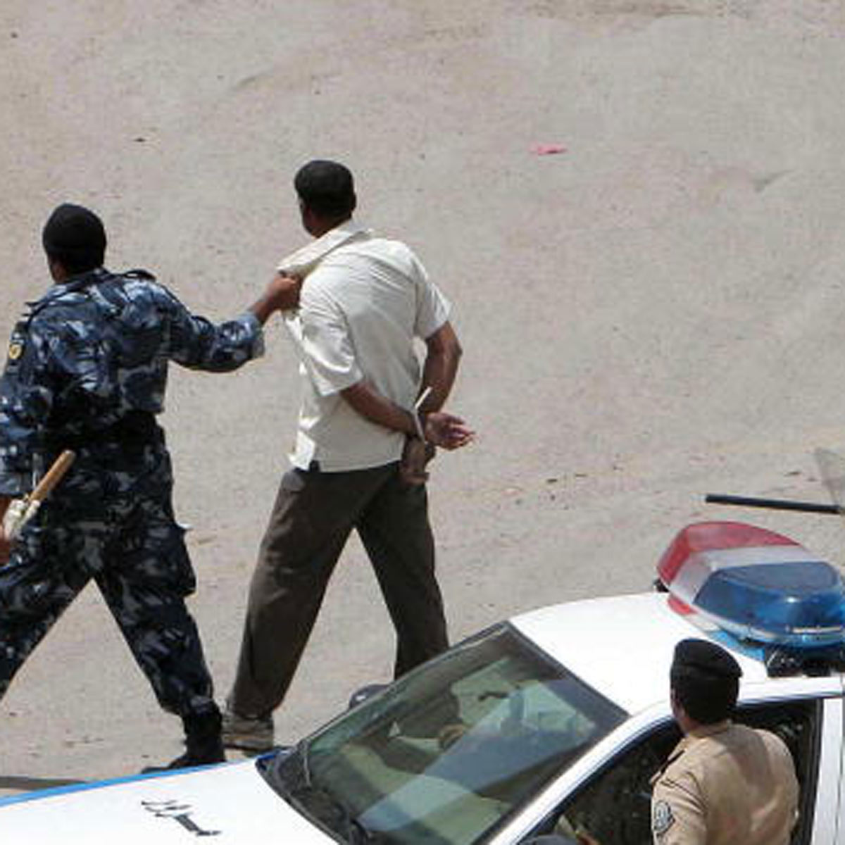 man arrested for weather complaint