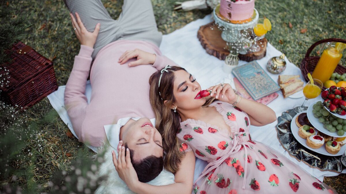 गर्लफ्रेंड से परेशान युवक