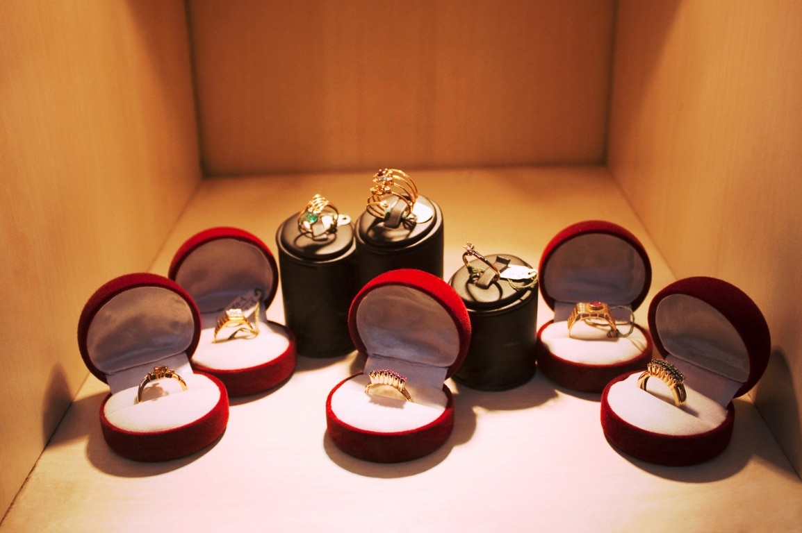 शुरू में 256 जिलों में 