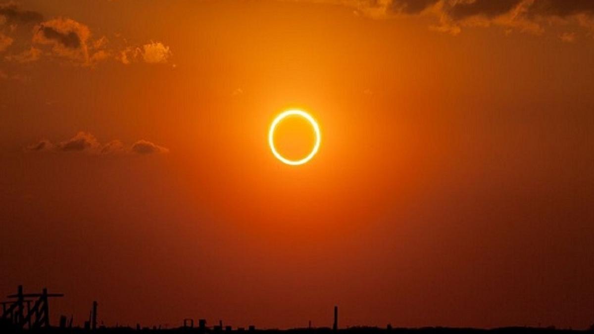 Surya Grahan 2021: सूर्य ग्रहण पर वैज्ञानिक-ज्योतिषियों में टकराव, जानें किसका पलड़ा भारी