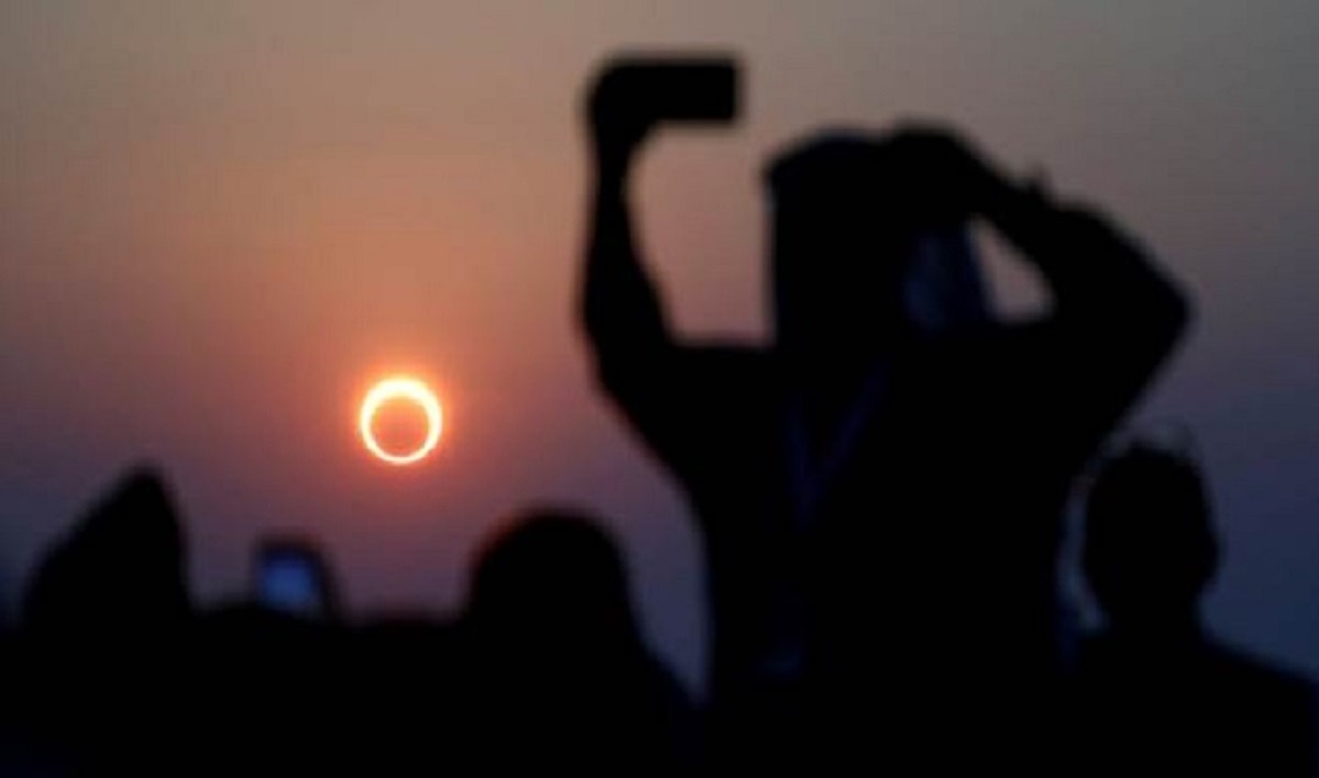 सूर्य ग्रहण