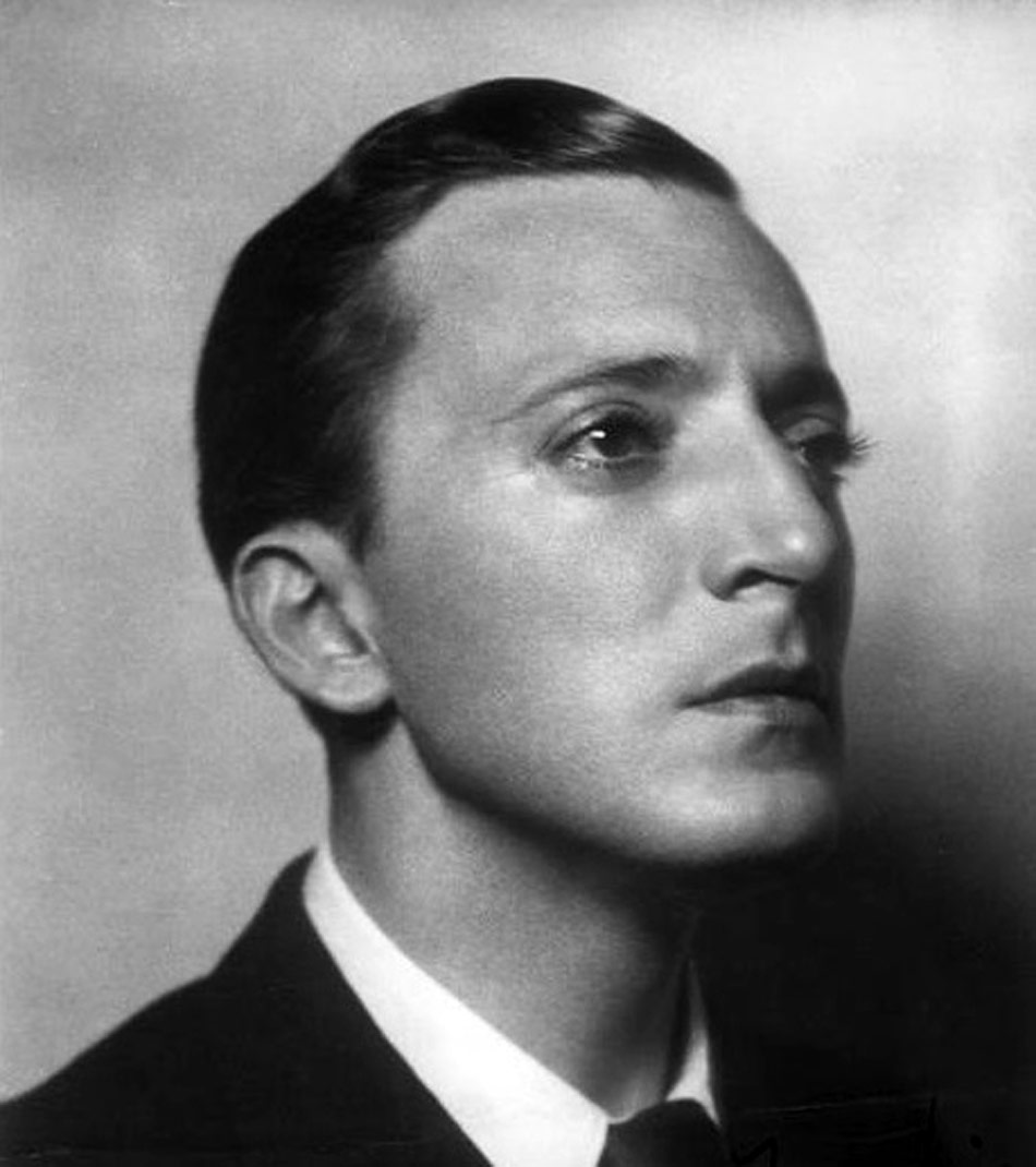 एक्सटेसी मूवी डायरेक्टर 