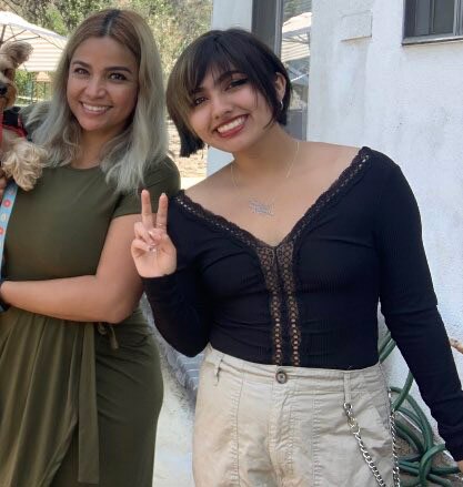 girl fights with bear