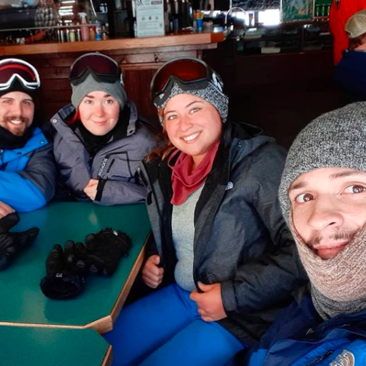 woman look out for sperm donation siblings