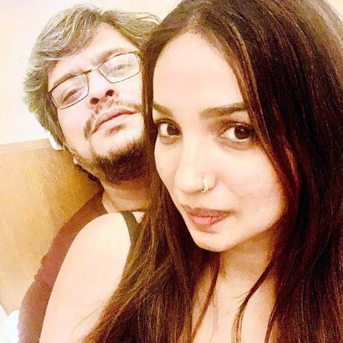 हिमांशु शर्मा संग कनिका ढिल्लों