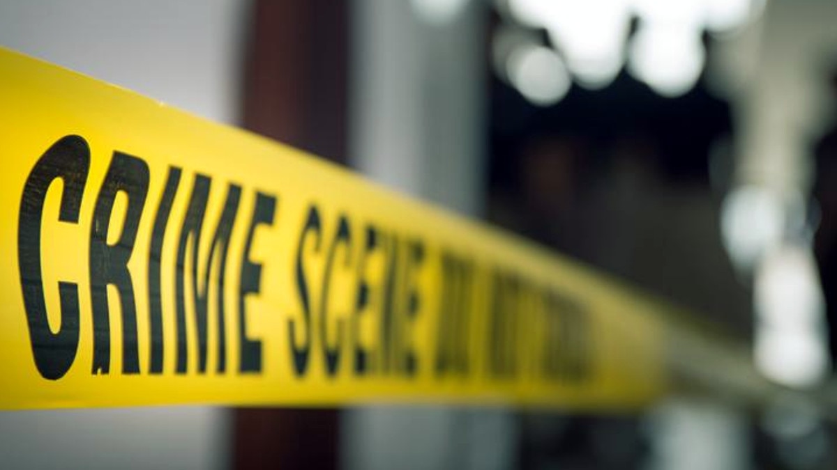 खेत में म‍िला युवक का शव.