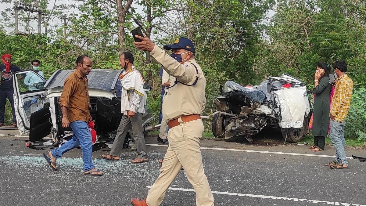 car split into two pieces tragic death