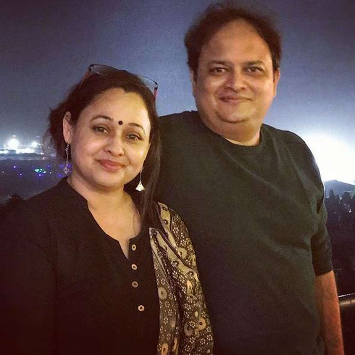 हसबेंड संग सोनालिका जोशी