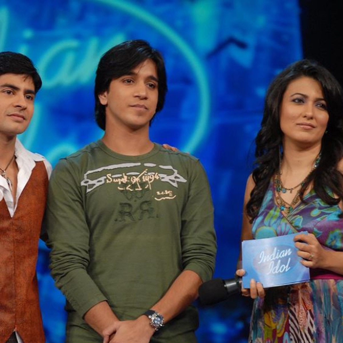 मिनी माथुर-हुसैन कुवाजेरवाला कंटेस्टेंट के साथ  