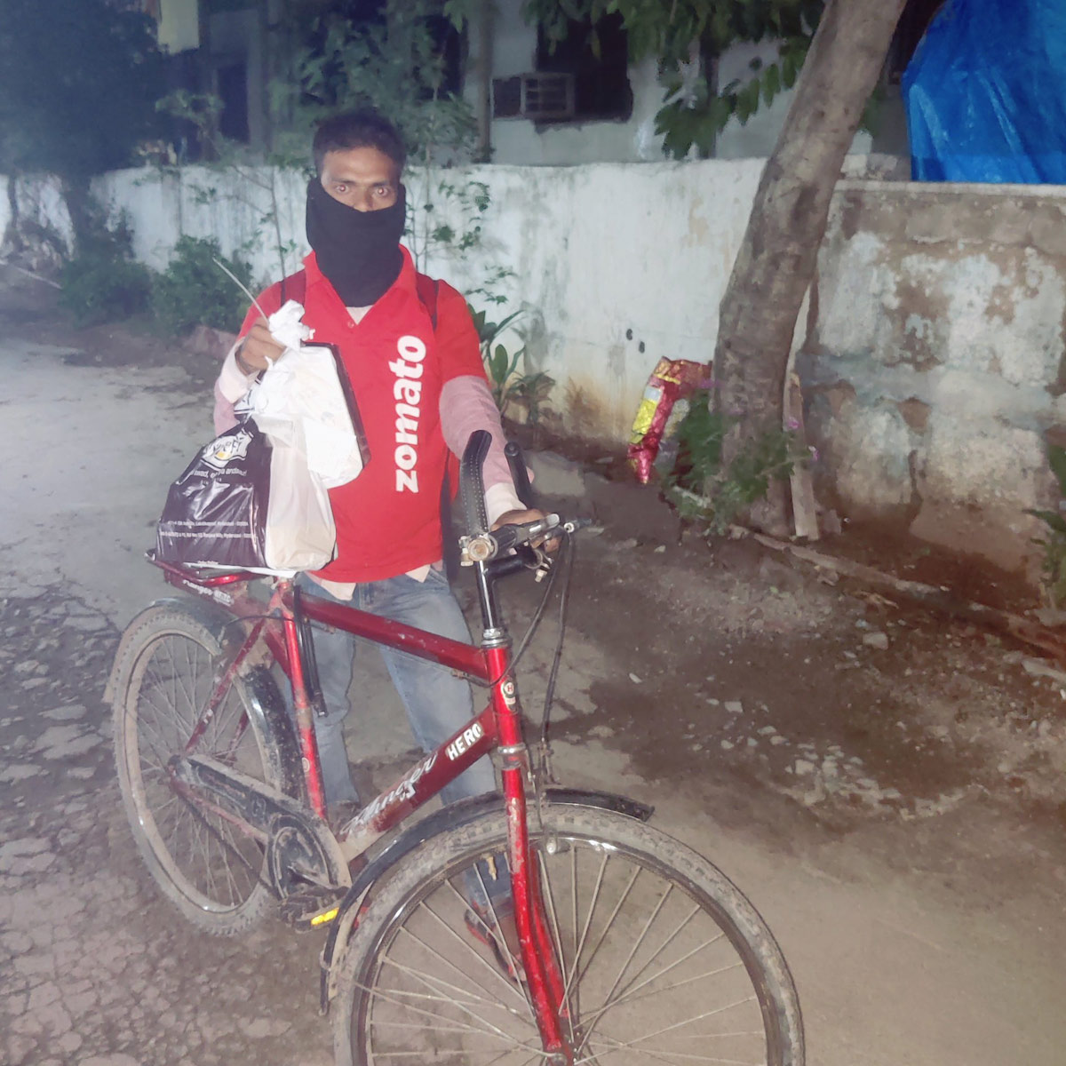 zomato deliveryboy gift