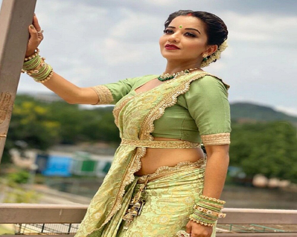 Bhojpuri Actress Monalisa 