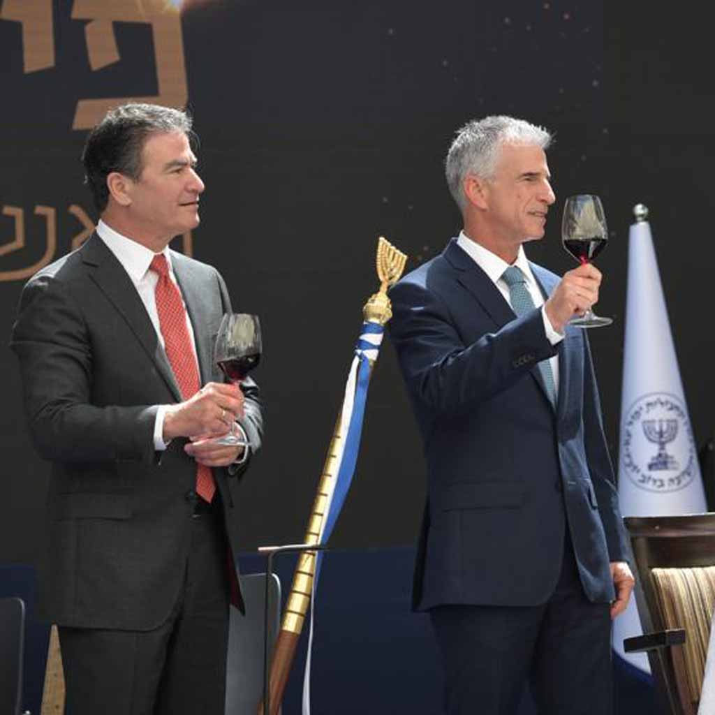  Ex-Mossad chief Yossi-Cohen