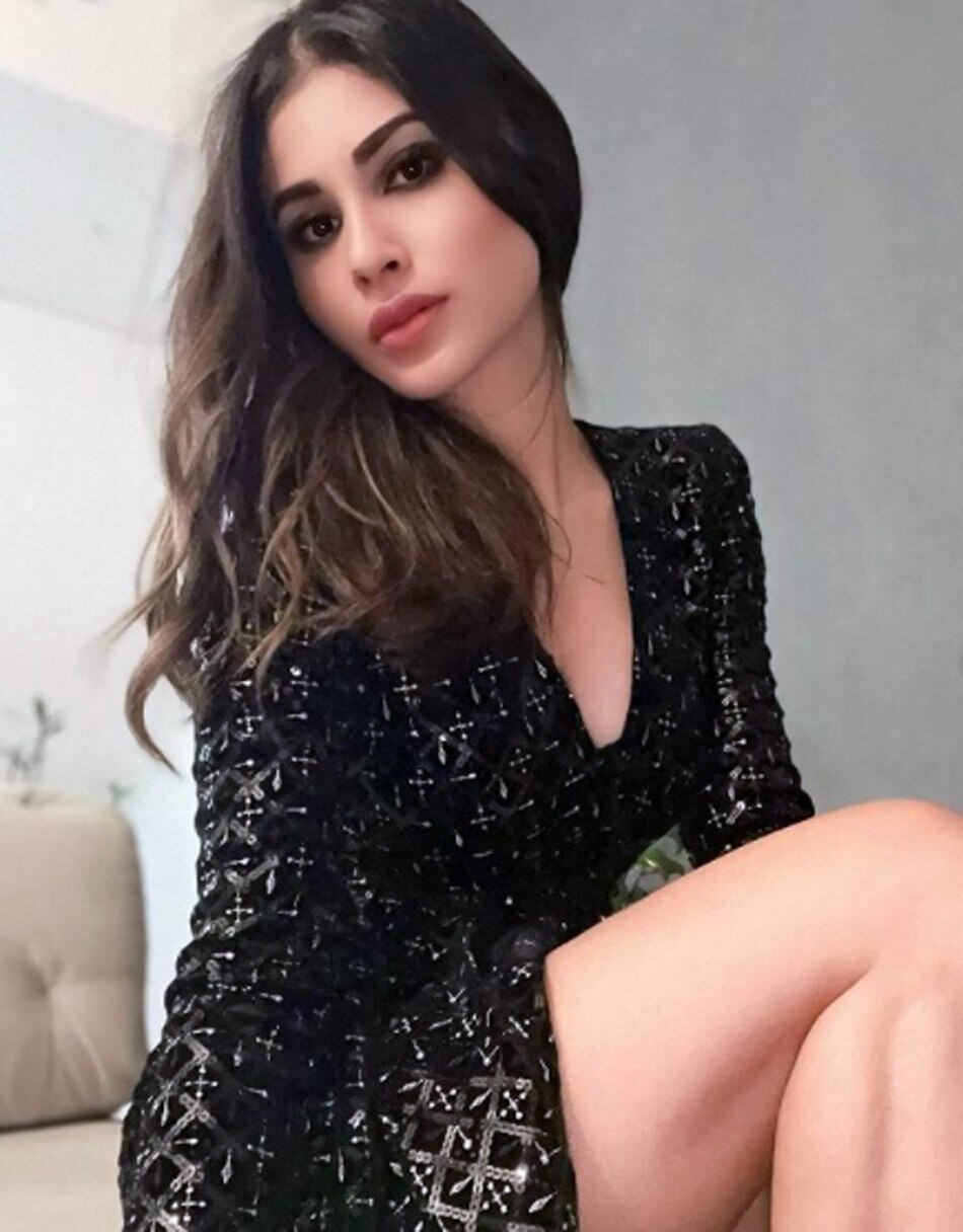 मौनी रॉय