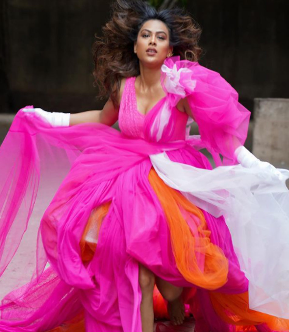 निया शर्मा