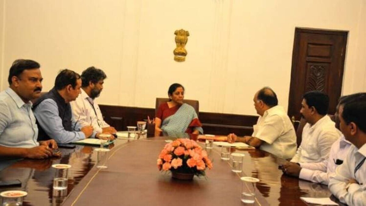 निजीकरण को आसान बनाने की तैयारी 