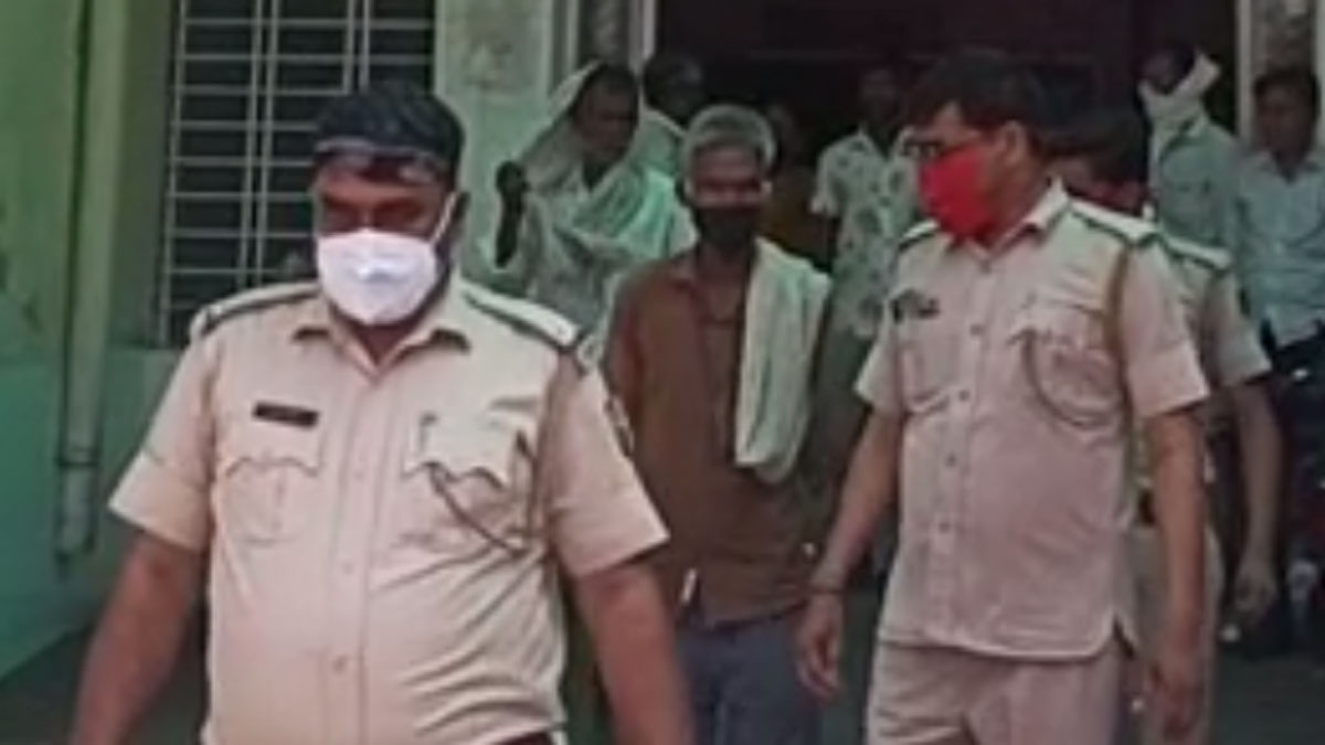 ससुराल वालों ने दामाद को जमकर पीटा 