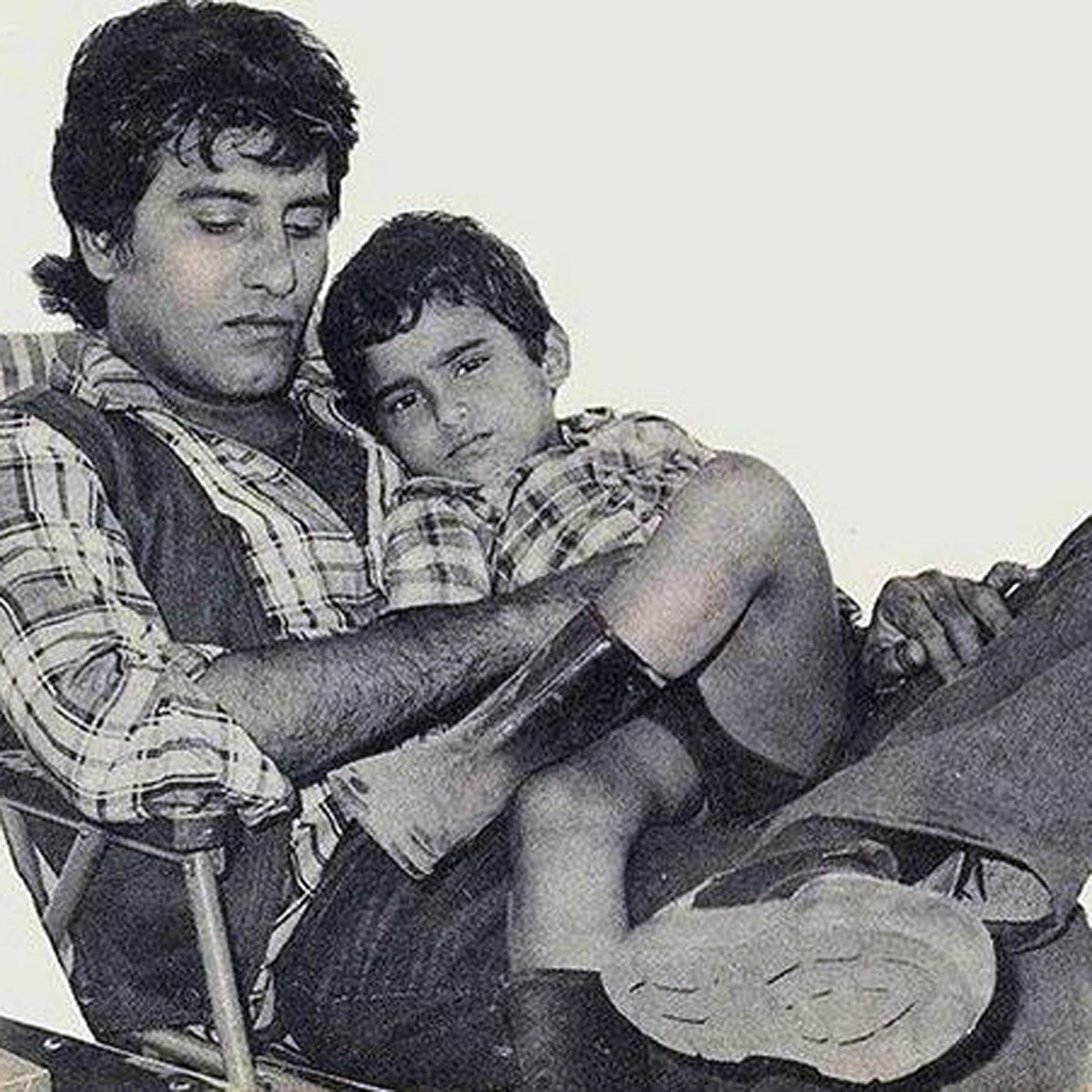 राहुल द्वारा शेयर की गई थ्रोबैक फोटो