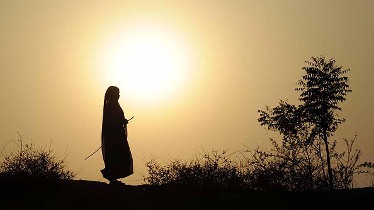 Earth Trapping Twice Heat