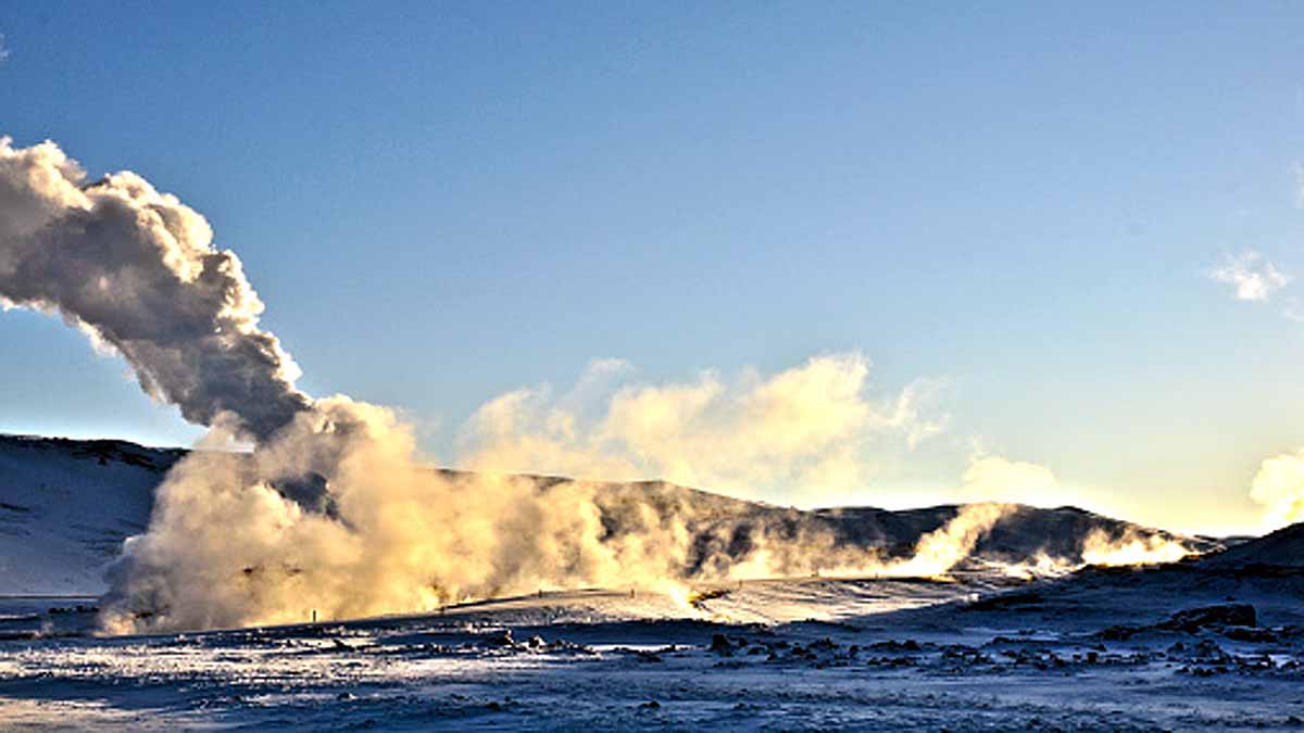 Earth Trapping Twice Heat