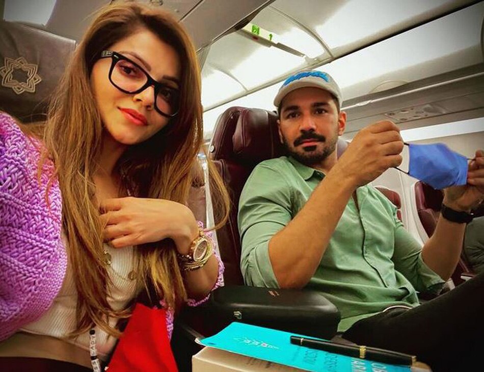 रुबीना और अभिनव