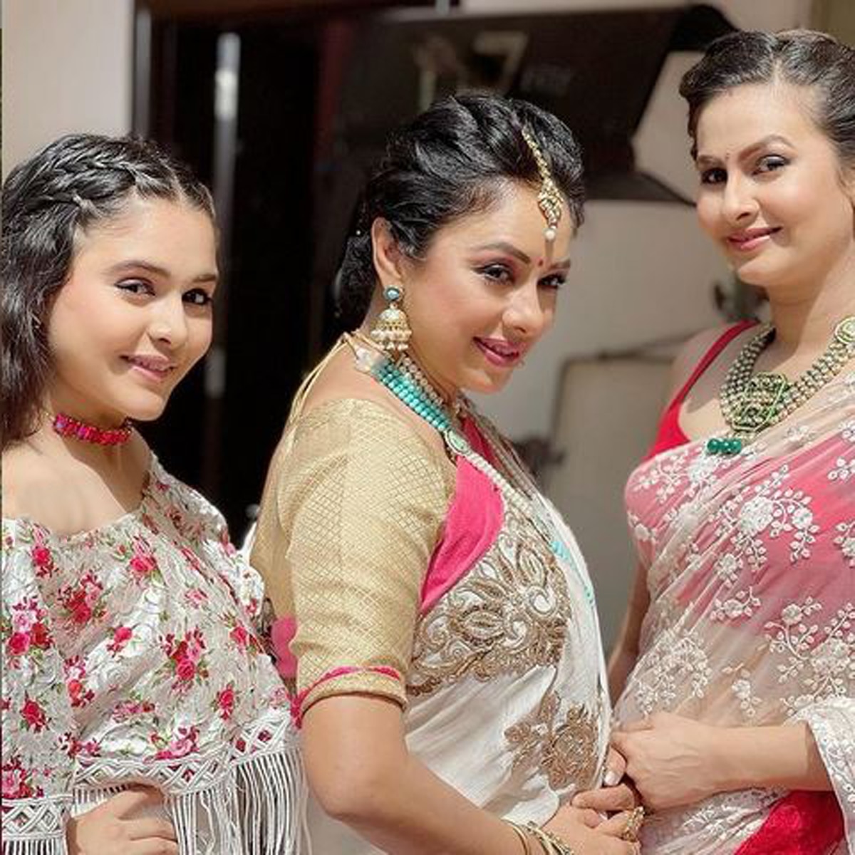 अनुपमां की कास्ट के साथ रुपाली