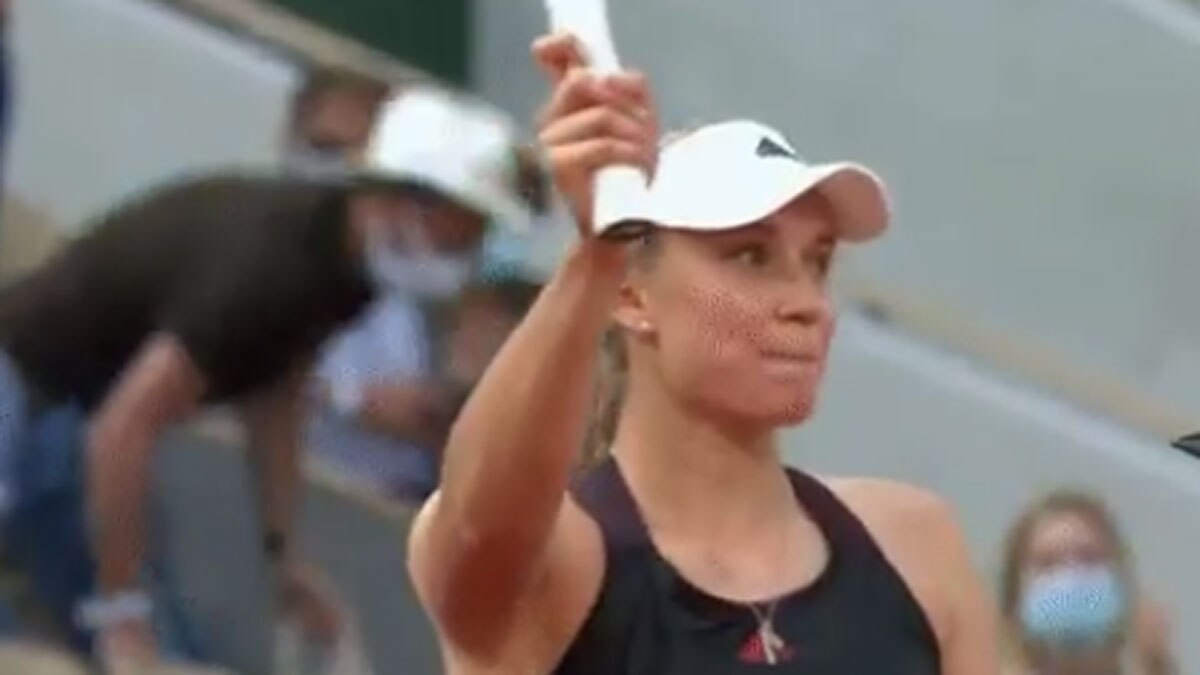 Serena Williams crashes out after losing to Elena Rybakina