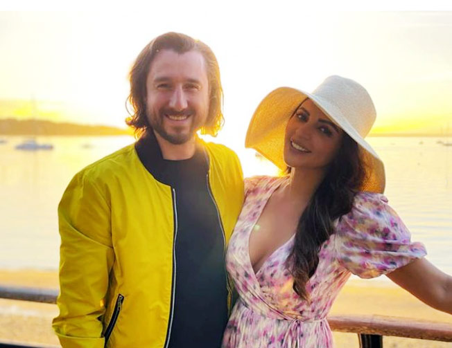 शमा स‍िकंदर-जेम्स  