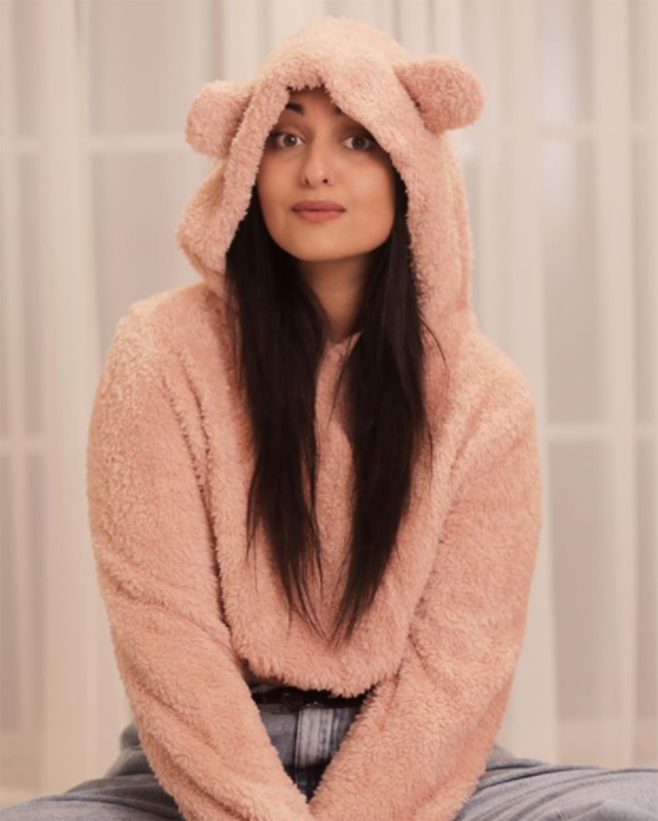 सोनाक्षी सिन्हा